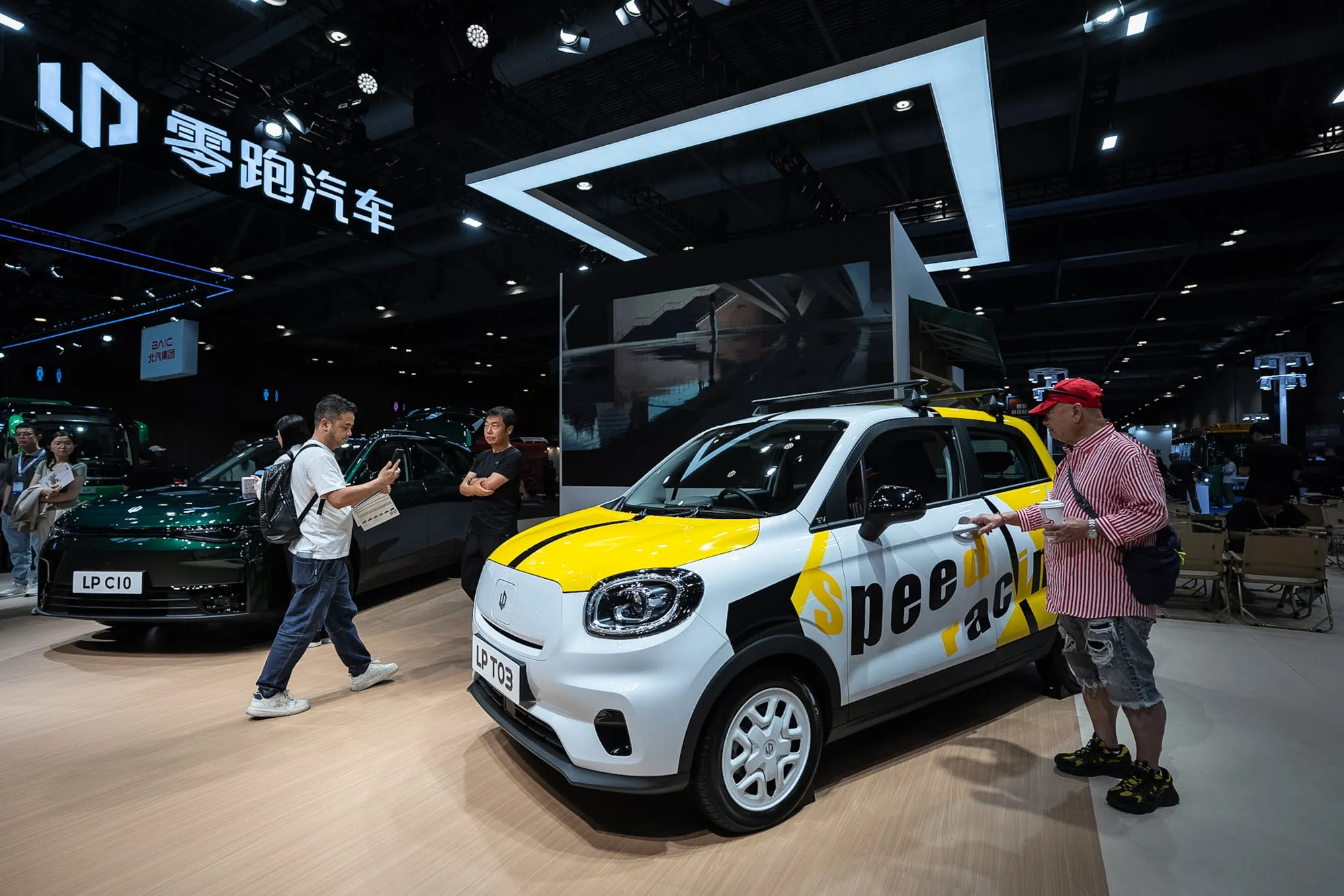 Китайські автогіганти в Європі: чому їхній ривок змінився тактичним відступом